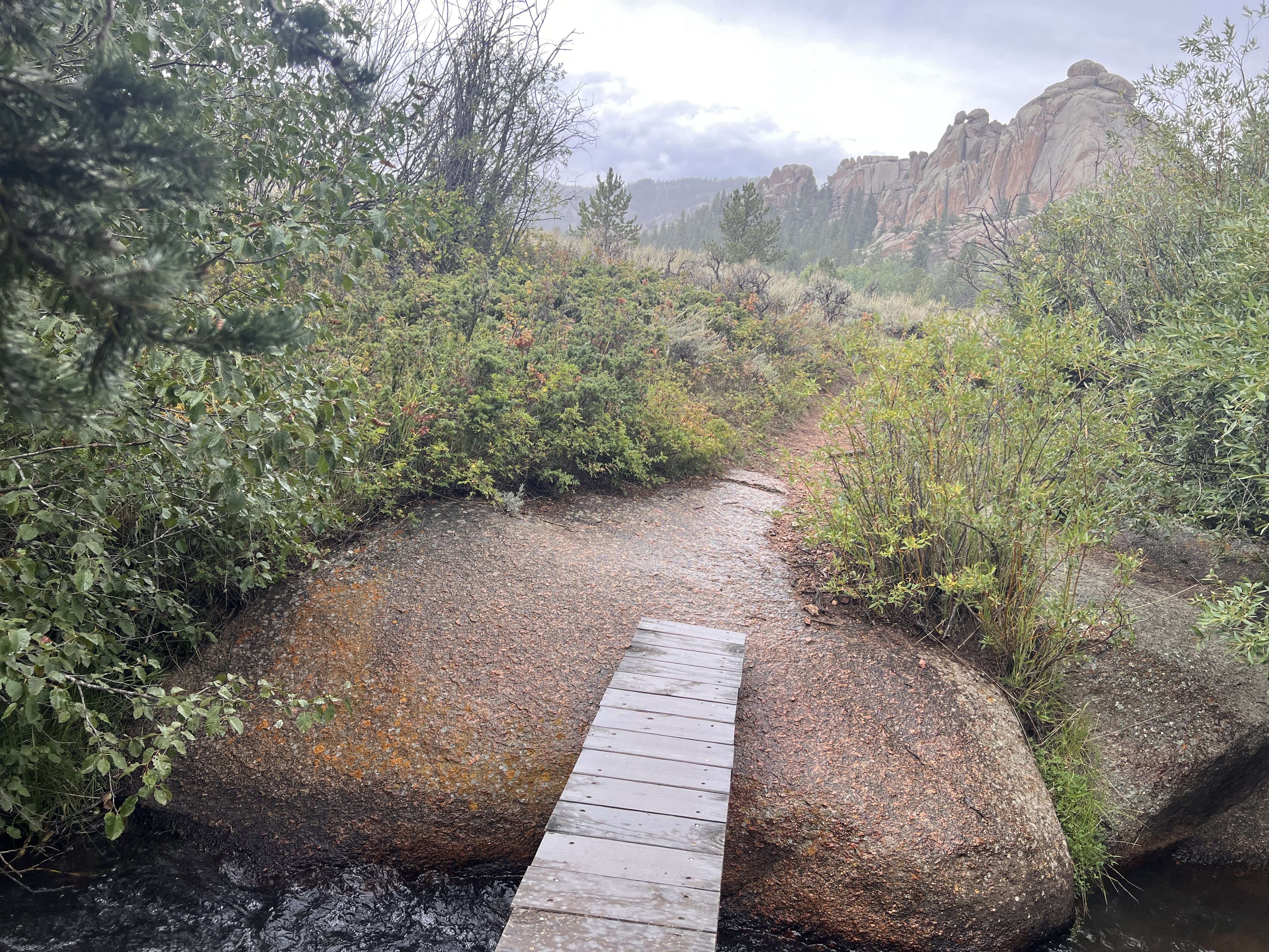 Beautiful hiking spot with free campsites!